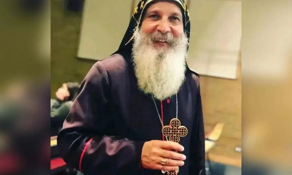 Ο επίσκοπος στο Σίδνεϊ που δέχτηκε επίθεση με μαχαίρι στην εκκλησία συγχωρεί τον δράστη